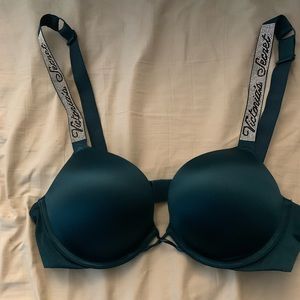 Victoria’s Secret Bombshell Bra